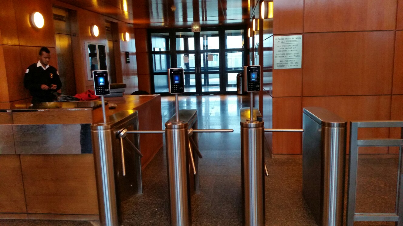 塞伯羅斯智能門禁系統