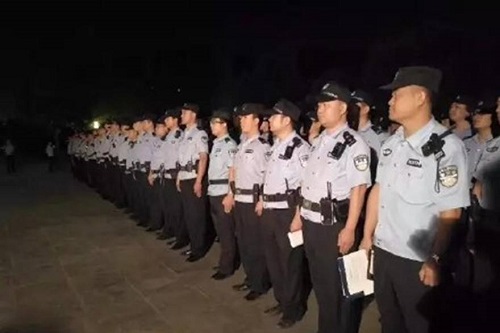 執法人員-塞伯羅斯動態新聞