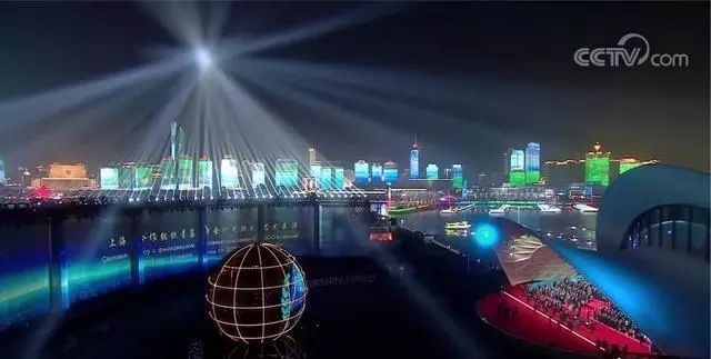 青島峰會大型燈光藝術表演 青島峰會大型燈光藝術表演